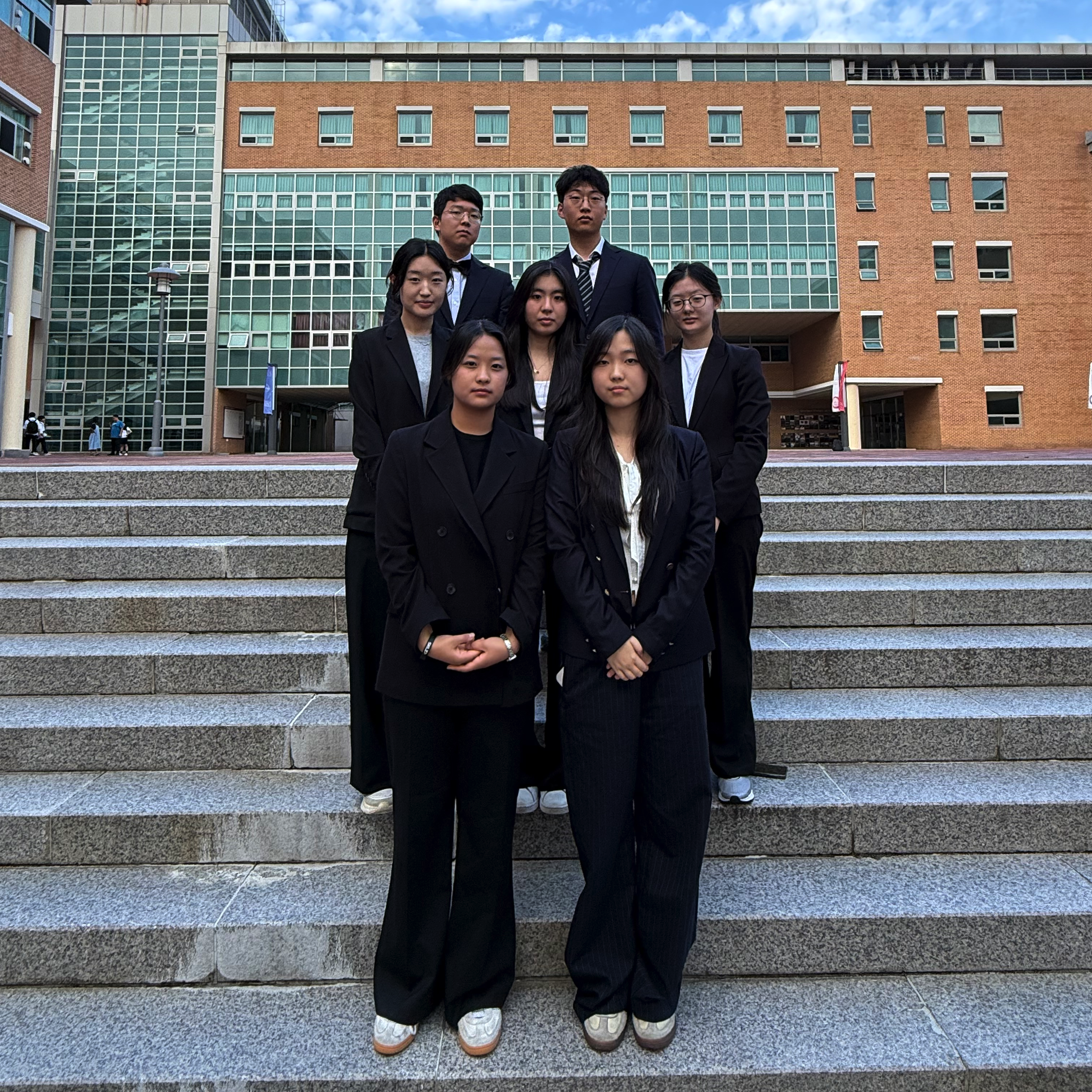 MUN Without Borders team members
